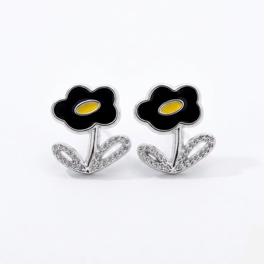 Mod Poppy Stud Earrings